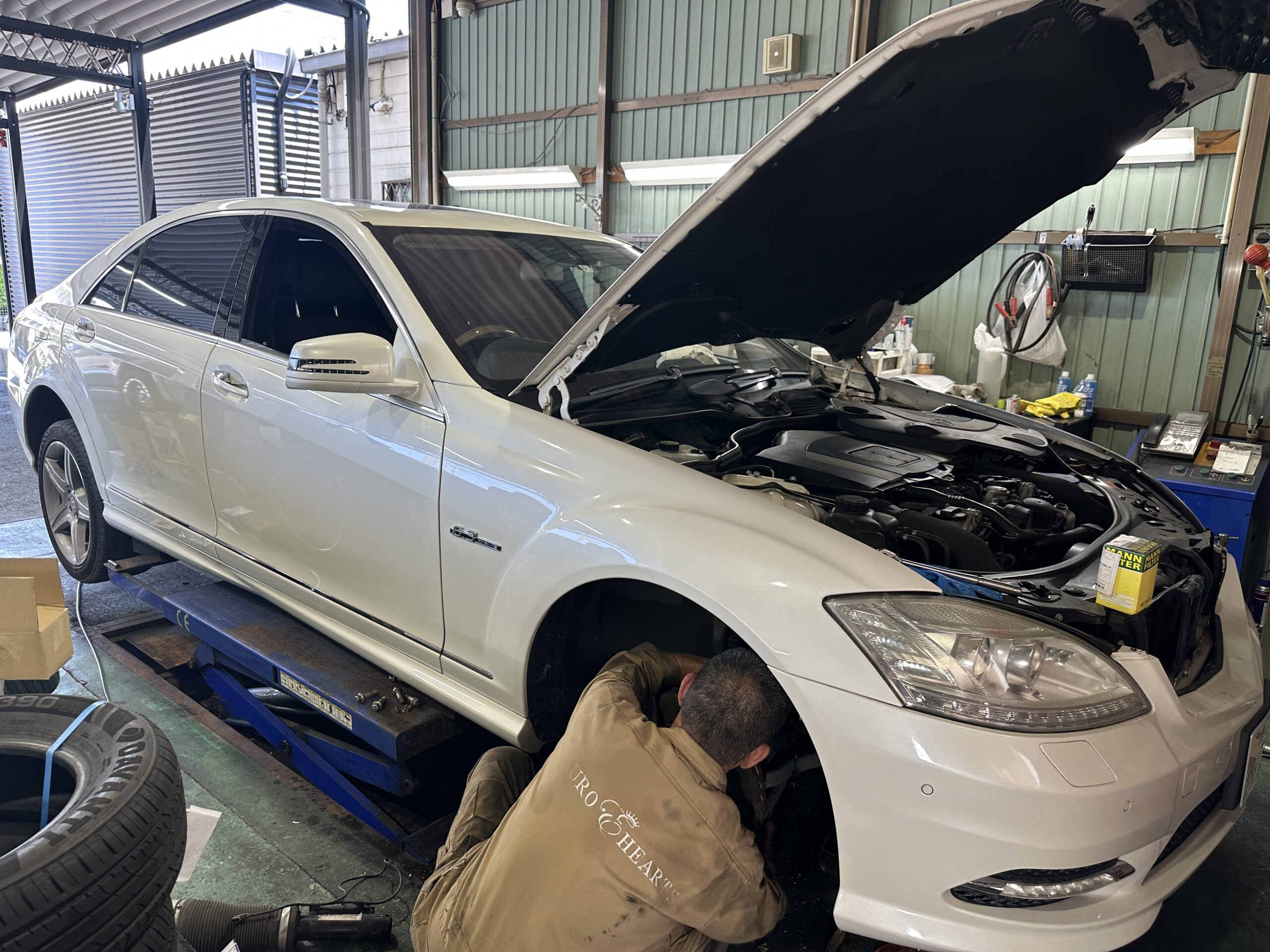 W221 エアサス交換＆エアサスコンプレッサー交換 | ユーロハーツ 